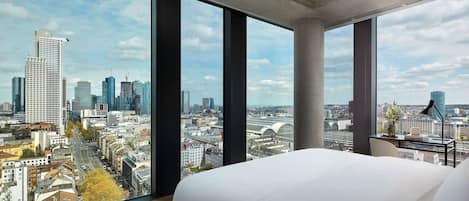 1 bedroom, minibar, in-room safe, desk