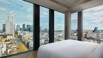 1 bedroom, minibar, in-room safe, desk