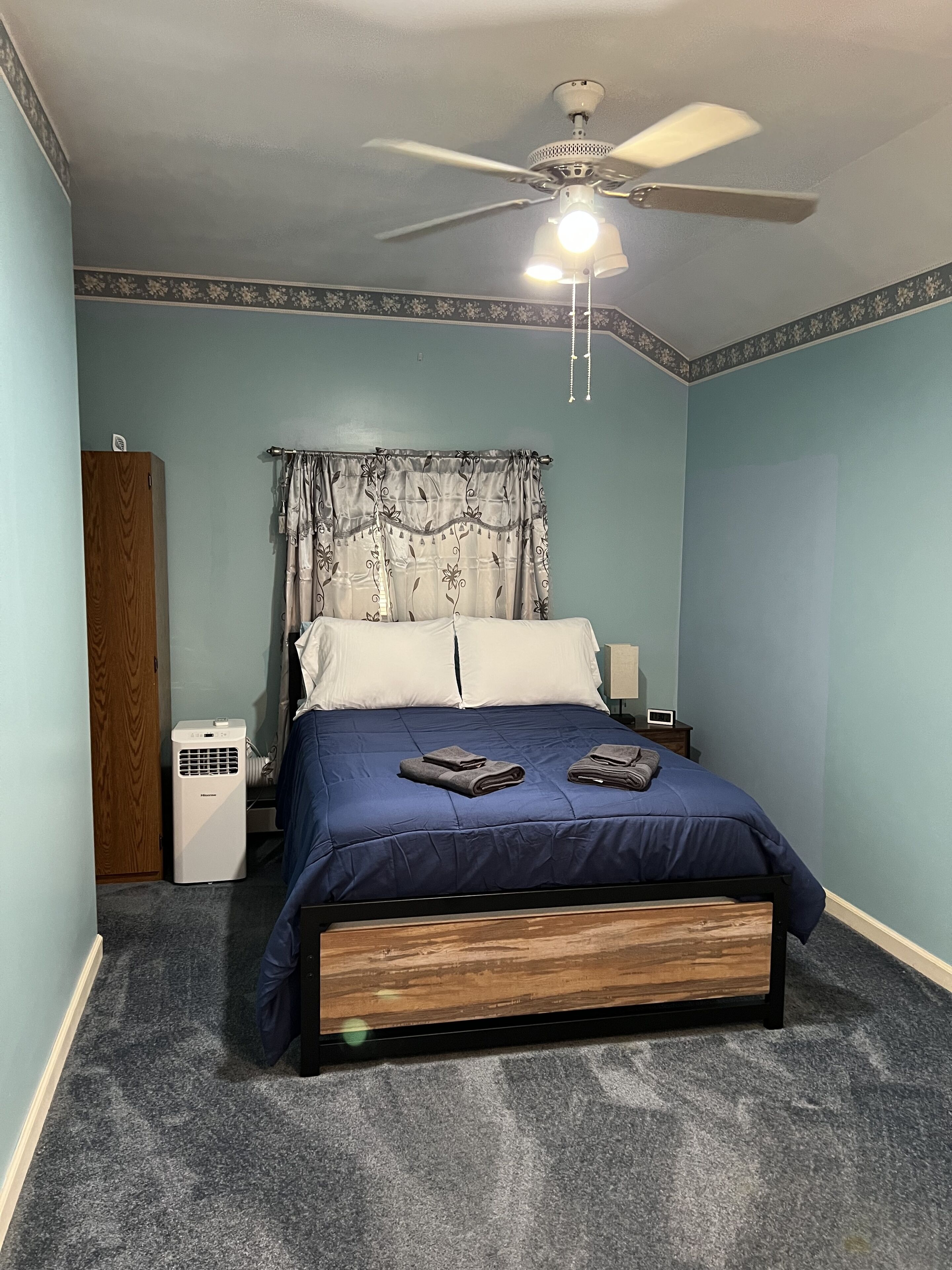 3 habitaciones, tabla de planchar con plancha y wifi gratis 