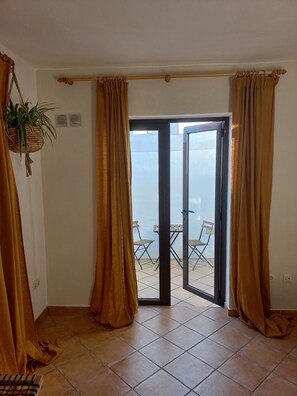 Interior - Fantastischer Meerblick, Private Lage mit Beheiztem Pool (Mácher)