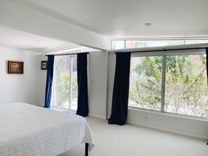 4 habitaciones, tabla de planchar con plancha y wifi gratis 
