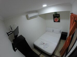 9 bedrooms, free WiFi