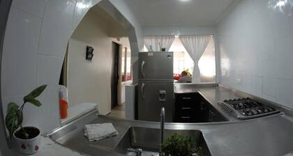 Ambiente familiar a tan solo 15 minutos del aeropuerto.