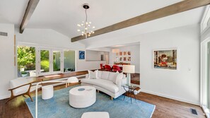 Living room - East Hampton Fringe Fantastic (East Hampton)