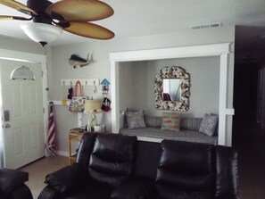 Smart TV, fireplace, DVD player, books