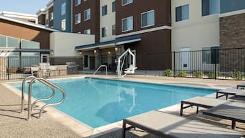 Alberca al aire libre