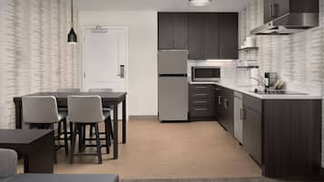 Studio, Multiple Beds (Mobility Accessible, Tub) | Private kitchen | Coffee/tea maker