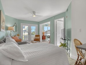 1 habitación, escritorio, tabla de planchar con plancha y wifi gratis 