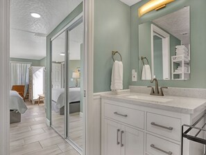 1 camera, una scrivania, ferro/asse da stiro, Wi-Fi gratuito