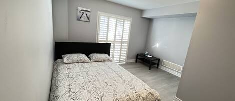 1 chambre, bureau, accès au Wi-Fi (inclus), literie fournie