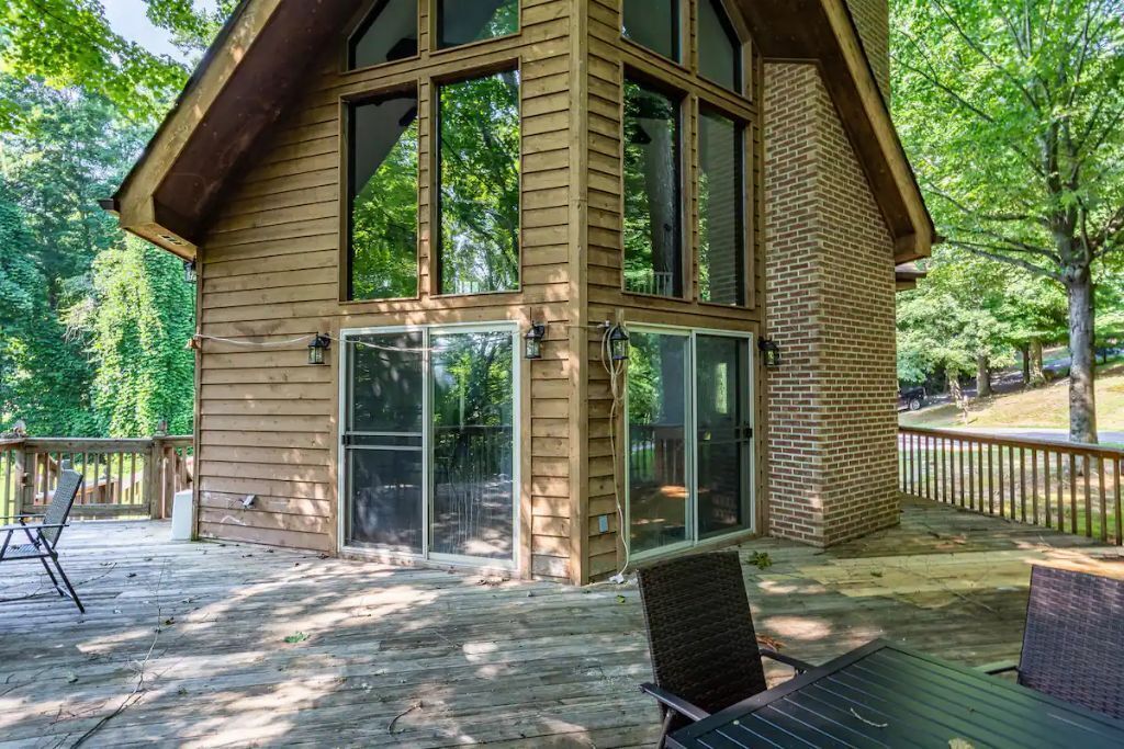 Expansive Views of Dale Hollow!