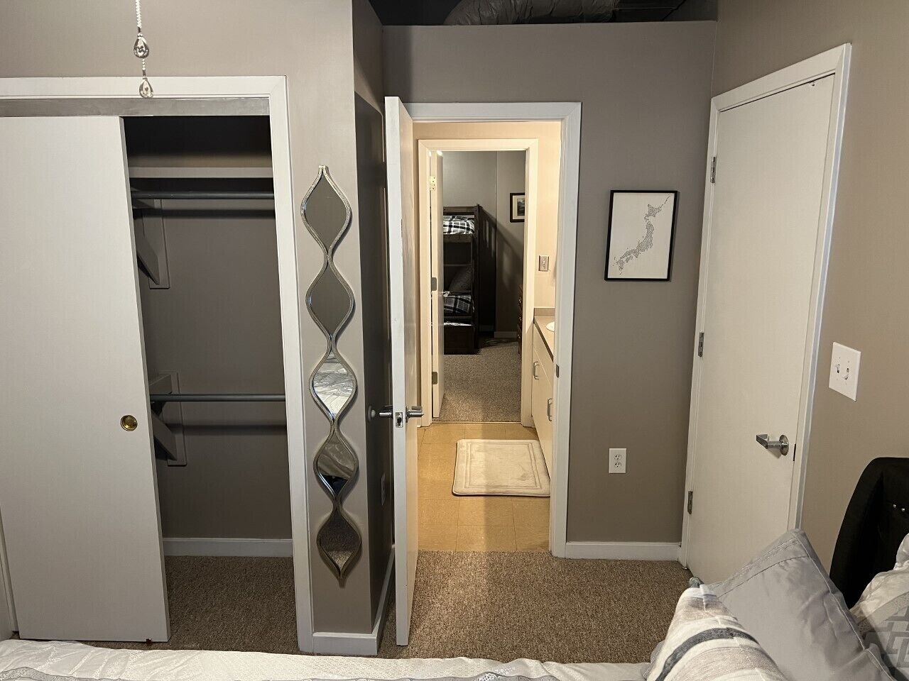 3 sovrum, skrivbord, strykjärn/strykbräda och gratis wi-fi