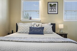 1 habitación, escritorio, tabla de planchar con plancha y wifi gratis