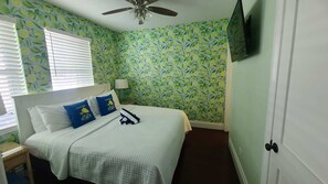 2 bedrooms, iron/ironing board, free WiFi, bed sheets