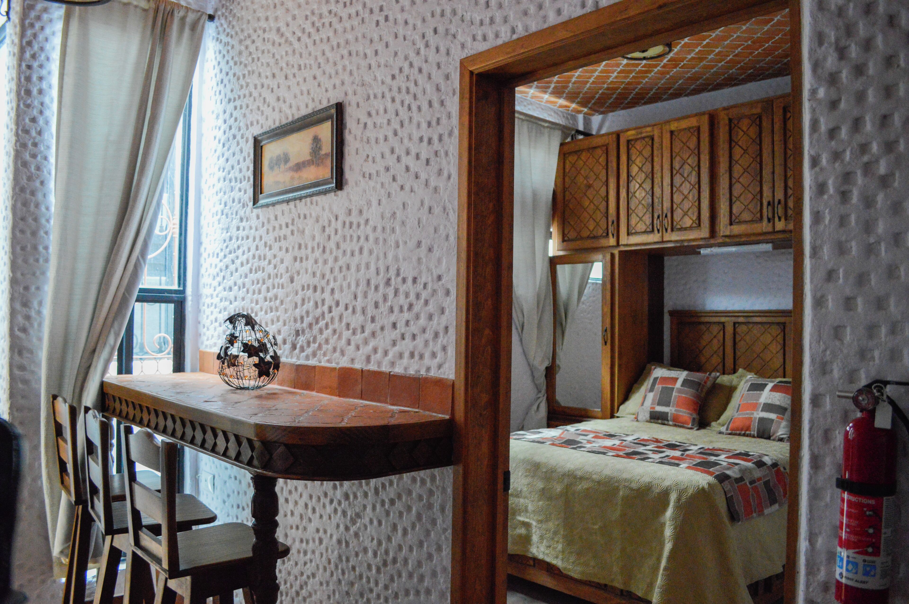 Apartment, 1 Schlafzimmer | Daunenbettdecken, individuell dekoriert, individuell eingerichtet