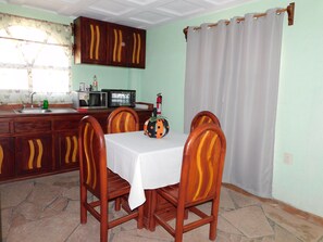 公寓, 1 間臥室 | 飯廳