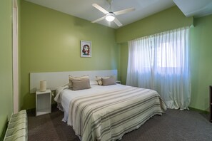 In-room safe, blackout curtains, free WiFi, bed sheets - Hotel Arte del Rey (Pinamar)