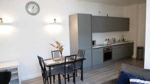 Dining - Milton Keynes (Milton Keynes)