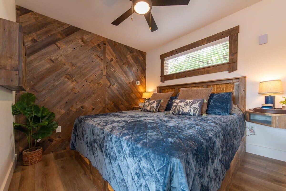 2 quartos, ferros/tábuas de passar roupa, Wi-Fi, roupa de cama