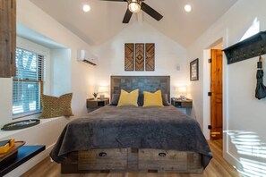 1 habitación, tabla de planchar con plancha, wifi y ropa de cama 