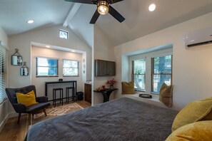 1 habitación, tabla de planchar con plancha, wifi y ropa de cama