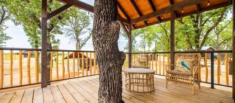 The Sparrow Treehouse 15 MIN to Magnolia & Baylor