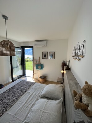 1 dormitorio, tabla de planchar con plancha, wifi gratis y ropa de cama