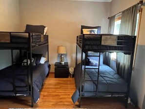 6 bedrooms, iron/ironing board, travel crib, free WiFi