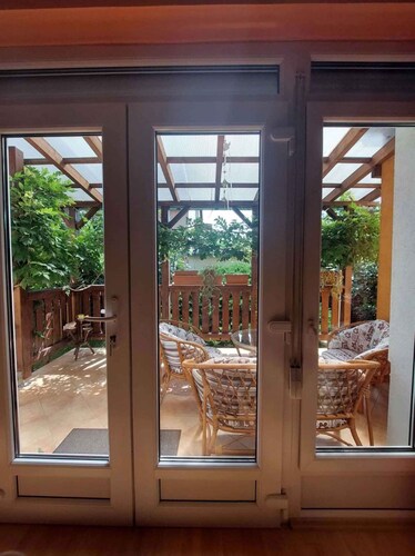 Holiday home for 6 people with large pool