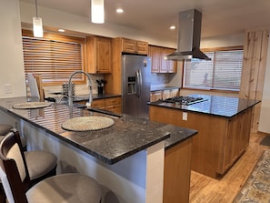 Fridge, microwave, oven, stovetop - Spacious 3Bed 2.5Bath  and within 15min to world class skiing. (Edwards)