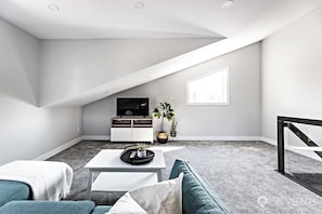 TV, fireplace, offices