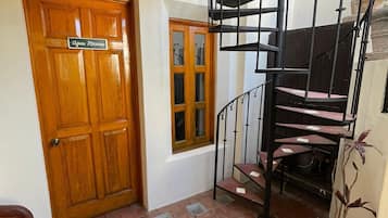 Family Room | Hypo-allergenic bedding, iron/ironing board, free WiFi, bed sheets
