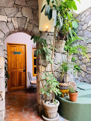 Hotel Antigua Casa de Piedra