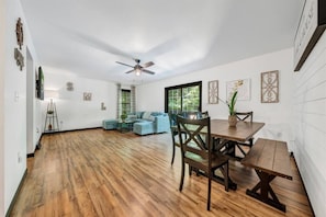 Dining - Family Lakefront Oasis - Dock, Cabana, Game Room (Moneta)