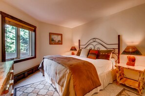 Condo, Multiple Beds (Westwind 108 2BD 2BA Platinum Condo i) | 2 bedrooms - Westwind 108 2BD 2BA Platinum Condo in Lionshead Village (Vail)