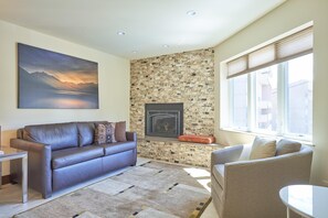 Condo, 1 Queen Bed with Sofa bed (Westwind 303 1BD 1BA Plat. Condo) | Living room | TV - Westwind 303 1BD 1BA Plat. Condo (Vail)