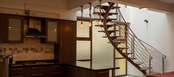 ไวท์ โลตัส บาย ออร์บิท โฮเทลส์