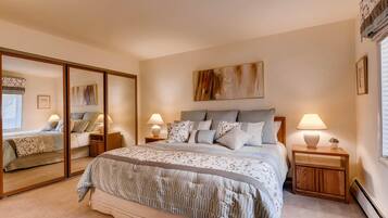 Condo, 1 King Bed with Sofa bed (Westwind 109 1BD 1.5BA Gold Condo in ) | 1 bedroom