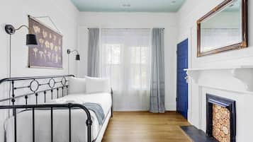 3 bedrooms, memory foam beds, desk, iron/ironing board
