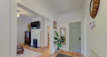 Heidt of Cola | 3BR located behind 5 Points!