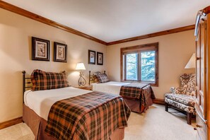 Condo, 1 King Bed with Sofa bed (Westwind 201 2BD 2BA Plat. Condo) - Westwind 201 2BD 2BA Plat. Condo (Vail)