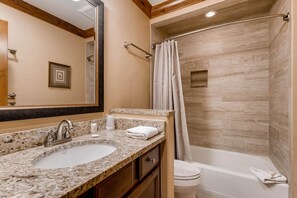 Condo, 1 King Bed with Sofa bed (Westwind 201 2BD 2BA Plat. Condo) | Bathroom - Westwind 201 2BD 2BA Plat. Condo (Vail)
