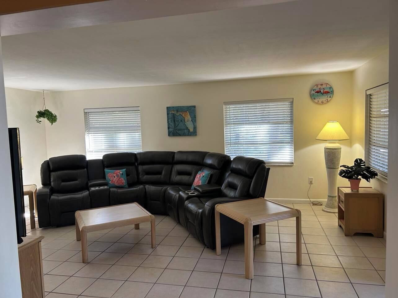 3 Bedroom 2 Bath | Living area | 42-inch Smart TV with cable channels, TV