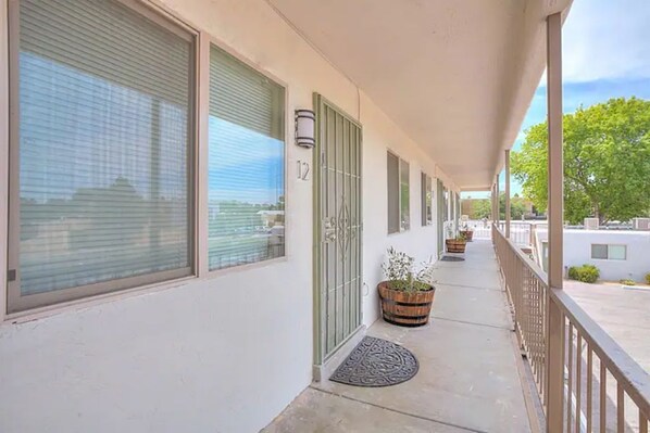 Terrace/patio - The Roxbury 9 (Albuquerque)