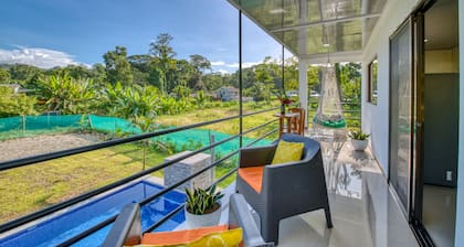 Oso Perezoso Pool Villa