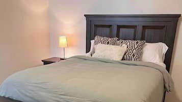 1 quarto, Wi-Fi de cortesia, roupa de cama
