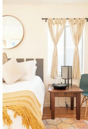 Iron/ironing board, free WiFi, bed sheets