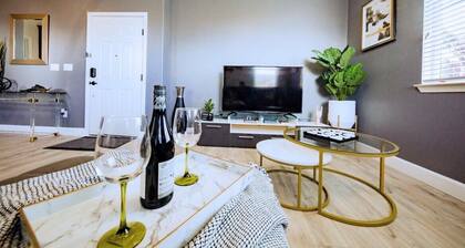 Cozy Private Stylish Modern Guest Suite