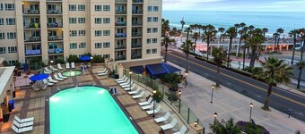 Club Wyndham Oceanside 2 Bedroom Deluxe Oceanfront Room