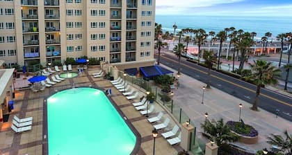 Club Wyndham Oceanside 2 Bedroom Deluxe Oceanfront Room